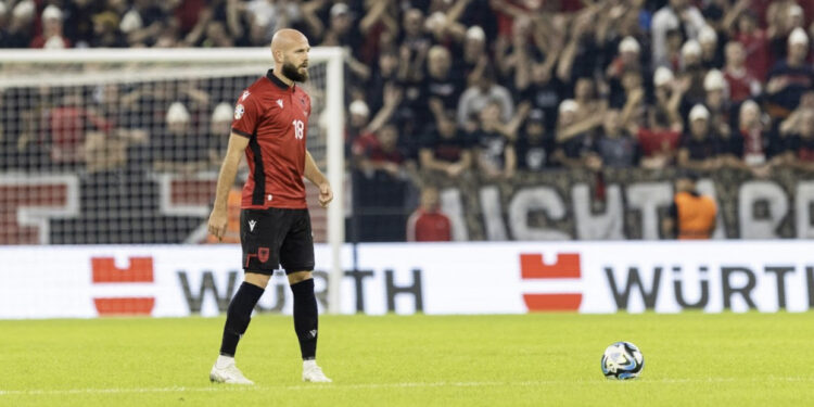 Lajm i keq për kombëtaren! Sylvinho humbet “shtyllën” e mbrojtjes kuqezi