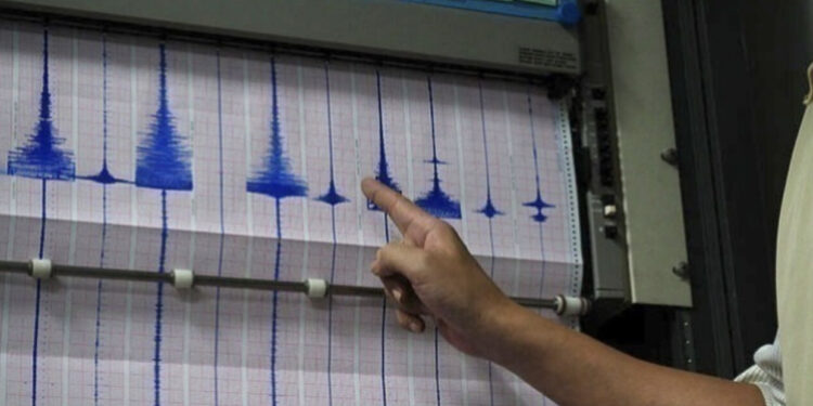 “Njerëzit janë në ankth, kanë dalë nga shtëpitë”, tërmeti në Greqi zgjati 40 sekonda më pas u regjistruan 3 pasgoditje