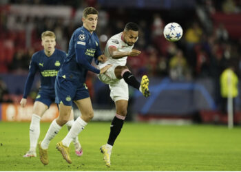 Sevilla “përshëndet” Championsin, PSV realizon përmbysje të “çmendur”