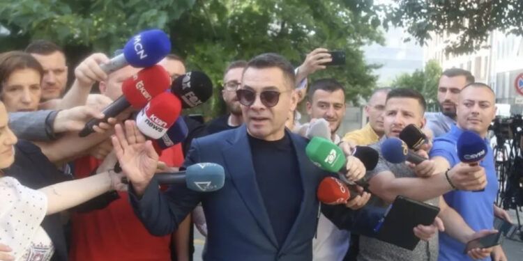 Ahmetaj bën një lëvizje të re nga arratia