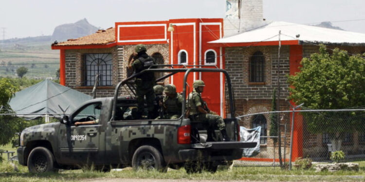 Pritë dhe plumba mes policisë dhe trafikantëve! 6 të vdekur