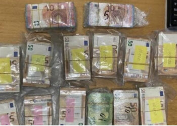 “Në motorin e autobusit”, kapen 139 mijë euro në Bari, destinacion, Shqipëria