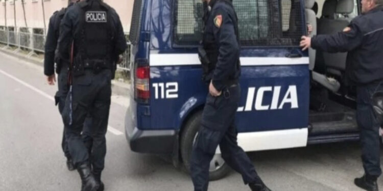 Lajmi fundit/ Policia aksion në disa qytete të vendit, 25 të arrestuar