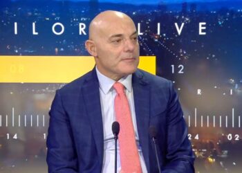 Blendi Fevziu: Që të nxjerrësh njerëzit në rrugë, duhet të tregosh që je i besueshëm dhe që po mbështet një të mirë publike