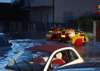 Shkon në 5 numri i të vdekurve nga moti i keq në Itali, Toskana e “gjunjëzuar” nga përmbytjet