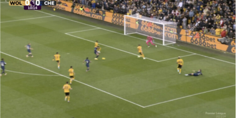 “Shiteni Armando Brojën”! Tifozët e Chelsea shpërthejnë në rrjetet sociale pas ndeshjes kundër Wolves