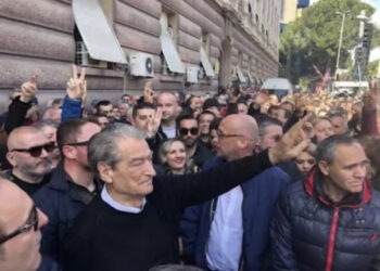 Krisje me Bardhin? Berisha: Tani do të derdhemi në sheshe dhe rrugë në protesta