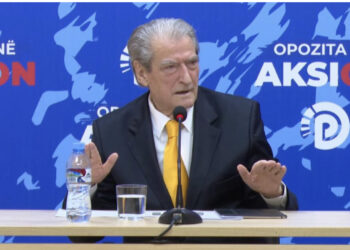 Kuvendi nuk humbet kohë, i dërgon SPAK-ut brenda 2 orëve vendimin për dhënien e autorizimit për arrestimin e Sali Berishës