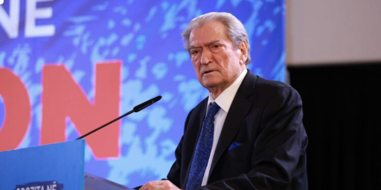 “Mosbindja do vazhdojë”, Berisha: Rama mendon se do më mbyllë gojën me arrest