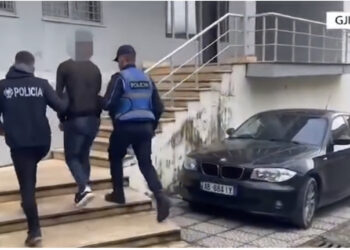 Transportonte emigrantë të paligjshëm drejt Europës, në pranga i riu shkodran