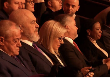 LIVE-Kongresi i PS-së nis punimet, i pranishë dhe Gramoz Ruçi, çfarë pritet nga Rama?