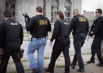 Kapet super trafikanti shqiptar që po ndërtonte “dron nënujor” për kokainën