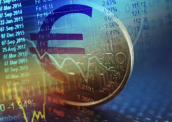 Euro dhe Dollari “mbeten në vend”/ Këmbimi valutor