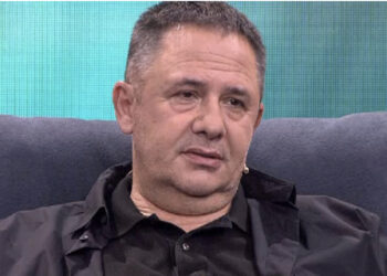 E vërteta për Ervis Martinajn/ Nga përplasja për pronat në Palasë e deri tek bandat e Shijakut