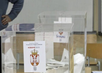 Opozita serbe kërkon anulimin e zgjedhjeve në Beograd