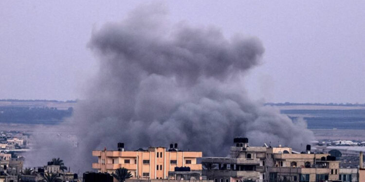 Izraeli urdhëron evakuim masiv në jug të Gazës, por palestinezët s’kanë ku të ikin më