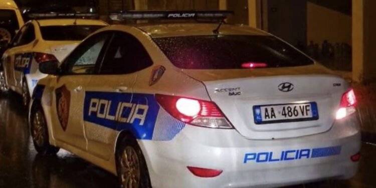 Aksion antidrogë në Vlorë, sekuestrohet lënda narkotike, disa të shoqëruar nga policia