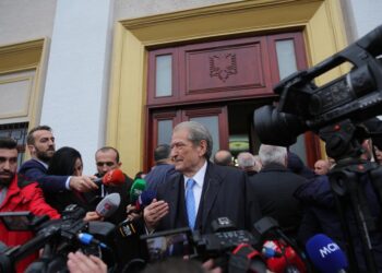 Berisha: Akti ndaj gazetarit Qyno është një akt tipik i një regjimi policesk, është një rrëmbim shtetëror