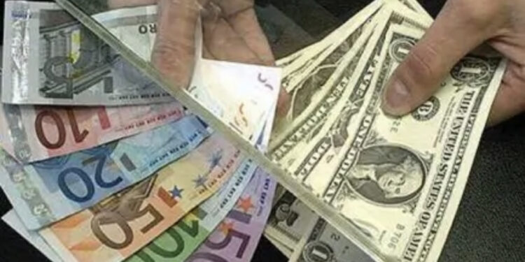 Këmbimi valutor/Ja me sa lëviz Euro dhe Dollari në treg