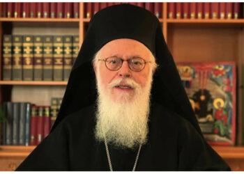 Janullatos uron Krishtlindjen: Çdo popull ka problemet e tij, le të ecim para