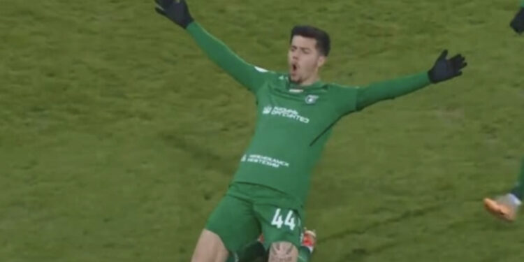 Mirlind Daku befason me super golin në Rusi