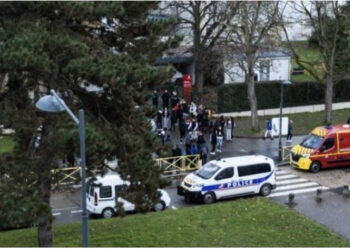 Panik në një shkollë në Francë/ 12 vjeçarja kërcënon me thikë mësuesen