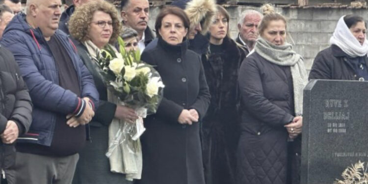 Kush ishin politikanët që morën pjesë në rivarrimin e Liridonës?