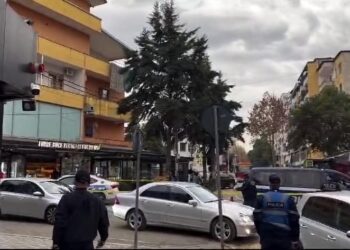Të shtëna me armë në Tiranë, qëllohet drejt një makine në “Don Bosko”
