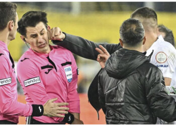 Grushti ndaj arbitrit fut në kaos Turqinë, pezullohet kampionati. Reagon dhe presidenti Erdogan