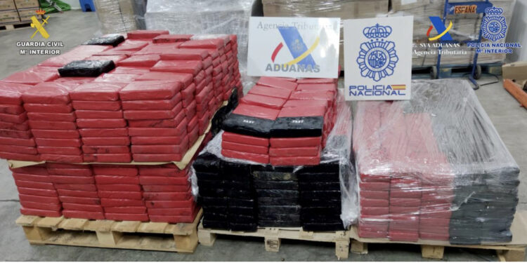 Operacion SHBA-Evropë/ Arrestohet shqiptari që drejtonte rrjetin e drogës në 15 shtete, do ndërtonte dron nënujor për transportin e kokainës