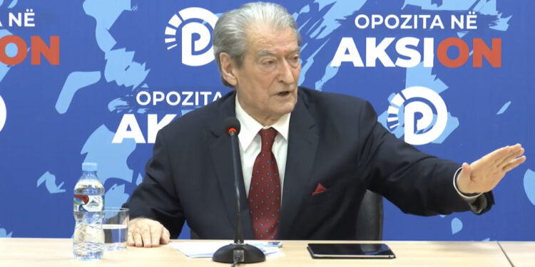 SPAK kërkoi ta mbyllë në shtëpi, vjen reagimi i parë i Berishës