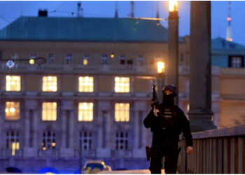 Sulmi në Pragë/ Po jepte provimin e gjuhës shqipe, studenti tregon momentet e tmerrit: Si i shpëtuam plumbave