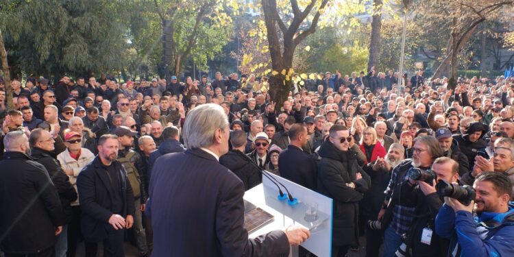 Vendimi për vulën/ Berisha: Më 27 dhjetor, çdo demokrat përpara Gjykatës së Lartë