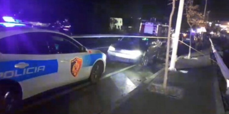 Digjet një makinë në Rinas, dyshohet se u përdor në atentatin e Lezhës