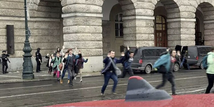 “Merrte frymë sikur e përndiqnin”! 15 të vdekur, dëshmia rrëqethëse e lektores shqiptare