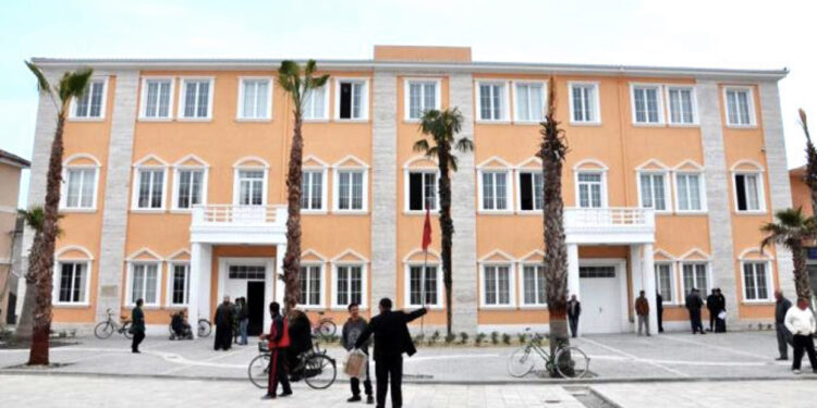 Financat vendore, 12 bashki me probleme financiare, 4 në vështirësi më 2022