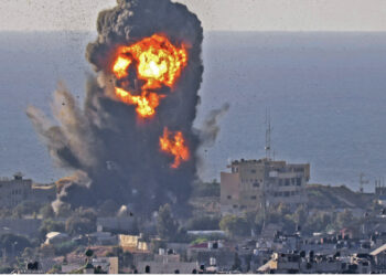 Izraeli zgjeron urdhrat për evakuim ndërsa po zhvendos ofensivën e tij në Gazën jugore