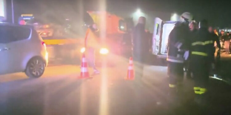 Makina përfundon në kanal, një i vdekur në Durrës