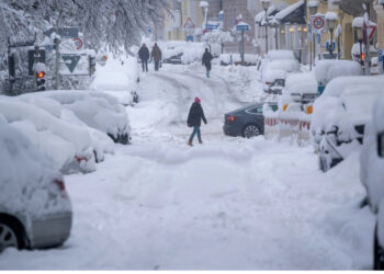 Borë dhe ngrica, dimri fut në “kthetra” Europën
