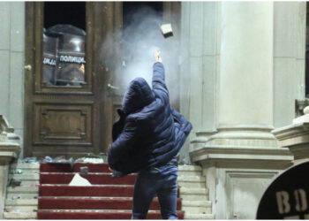 Protestat pas zgjedhjeve në Serbi, analiza e DW: Suksesi varet nga shumë faktorë