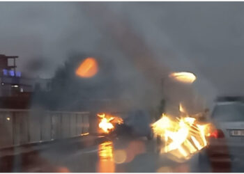 Aksdient në Shkodër, makina shpërthen në flakë, dy të lënduar