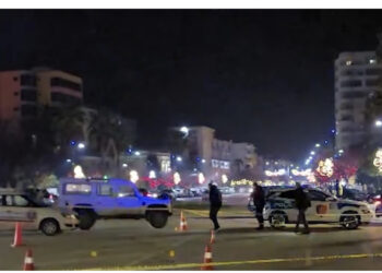 EMRAT/ Plagosja në Fier, ja kush janë polici dhe 26-vjeçari që u konfliktuan