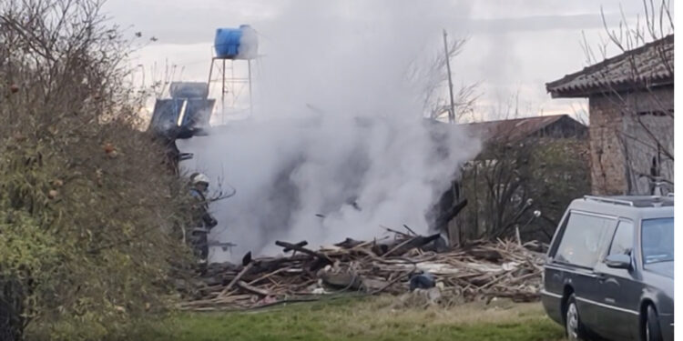 Detajet të djegies së banesës në Lushnjë/ Çifti nuk kishte fëmijë për ta kujdeseshin fqinjët, shkak mund të jetë…