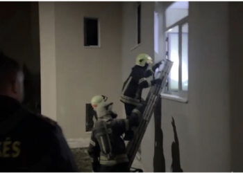 Zjarr dhe tym në spitalin e Shkodrës, zjarrfikësit në vendngjarje/ Detajet