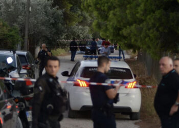 Tronditëse! Ish-polici vret gruan, djalin dhe më pas bën vetëvrasje