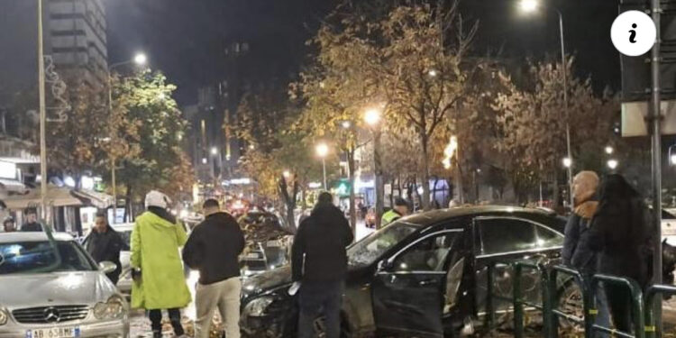 EMRI/ Aksidenti në Tiranë, arrestohet shoferi, 22-vjeçari ishte nën efektin e lëndëve narkotike
