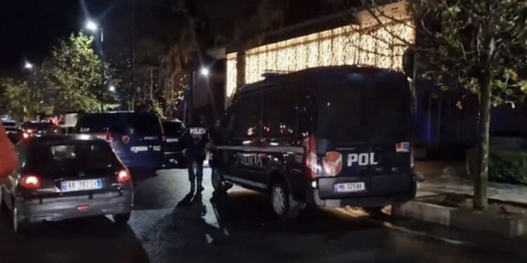 Vrasja e 22-vjeçarit, snajperi e shënjestroi në kokë, 10 persona të shoqëruar, autori u ndihmua të arratisej