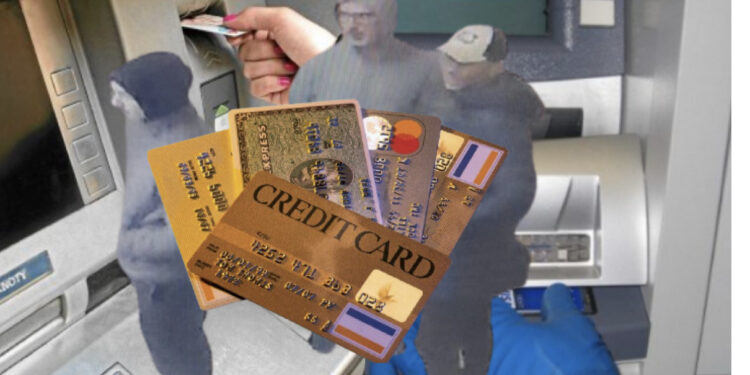 Klonimi i “kartave të kreditit” trondit bankomatet në Shqipëri, SKEMA që përdoret për marrjen e parave!