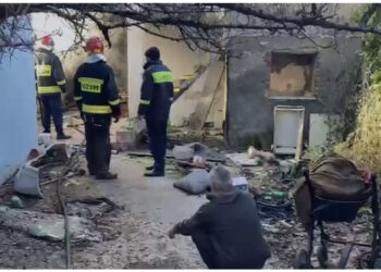 Përfshihet nga flakët banesa në Fier, detajet e para