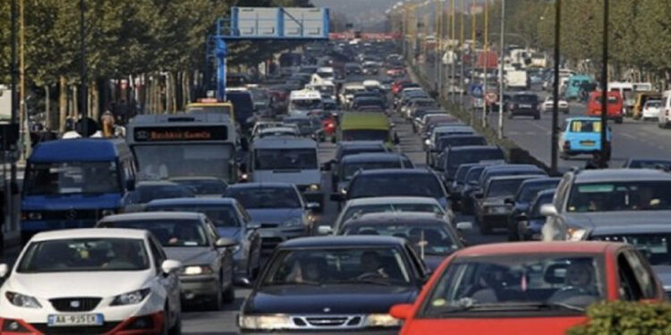 Të dhënat e Eurostat për Shqipërinë/ Shumë trafik, por kemi më pak makina në Europë në raport me popullsinë